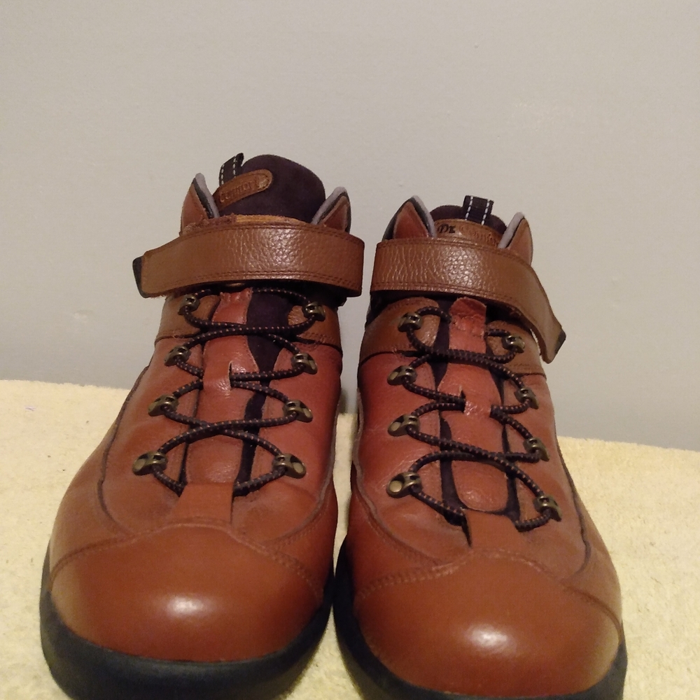 Dr. Comfort Ranger boots